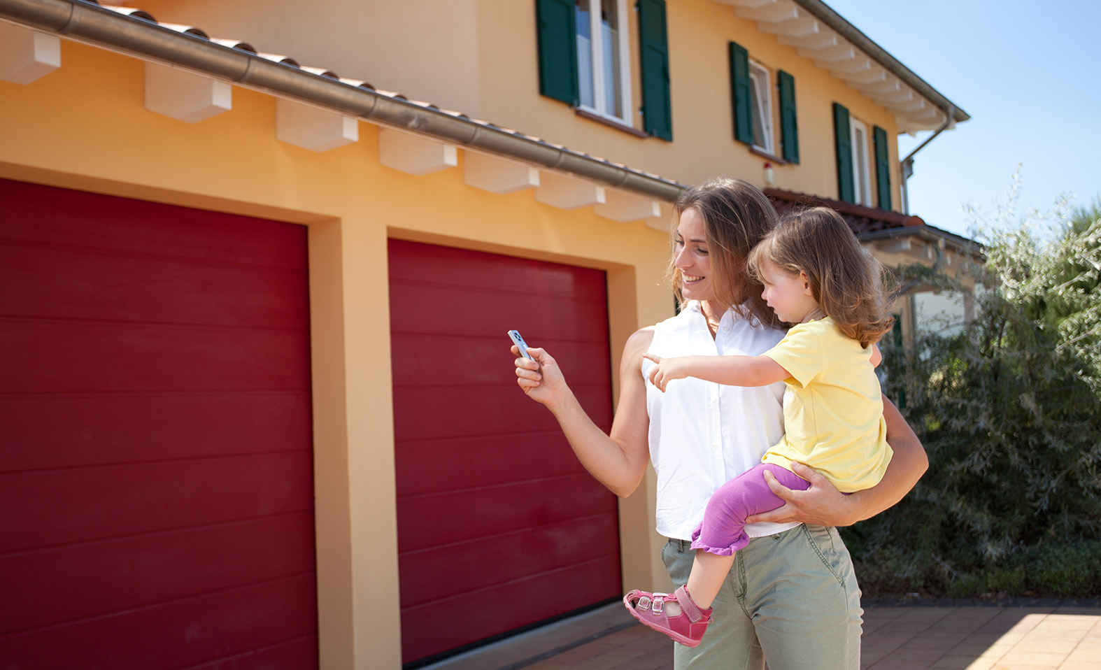 Smart Home : Ouvrir une porte de garage depuis un smartphone